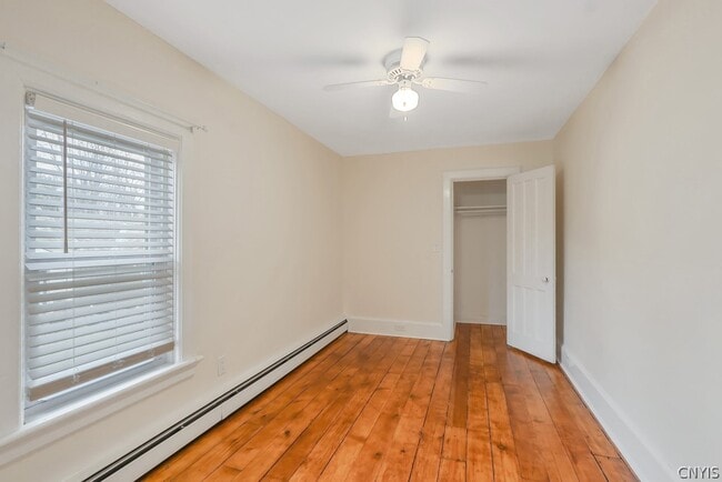 Building Photo - 206 E Genesee St