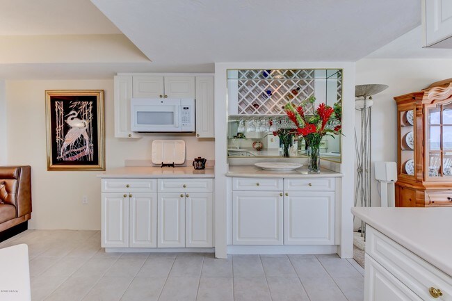 Building Photo - 3333 S Atlantic Ave