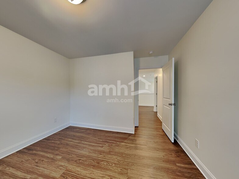 Building Photo - 13021 Wishsong Ct