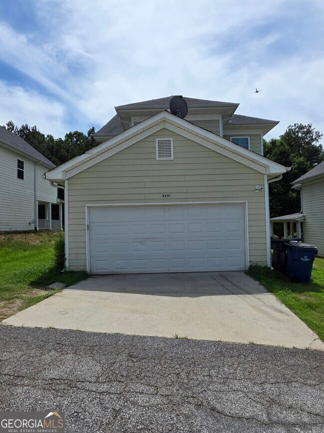 Building Photo - 4691 Highpoint Ln
