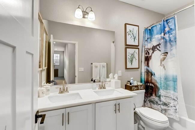 Building Photo - Beautiful 4-Bedroom, 3-Bath Home on a Quiet Cul-de-Sac in Woodland