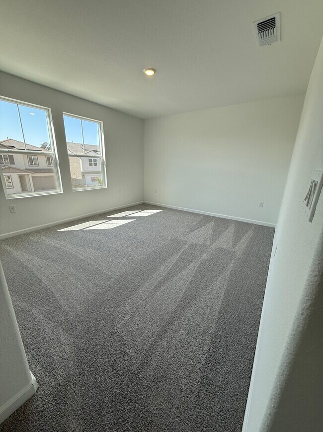 Building Photo - 15440 Gallatin Rd