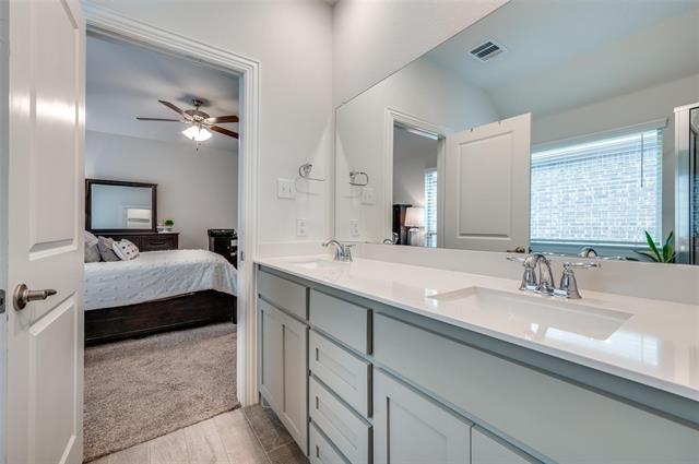Building Photo - 2937 Log Cabin Dr