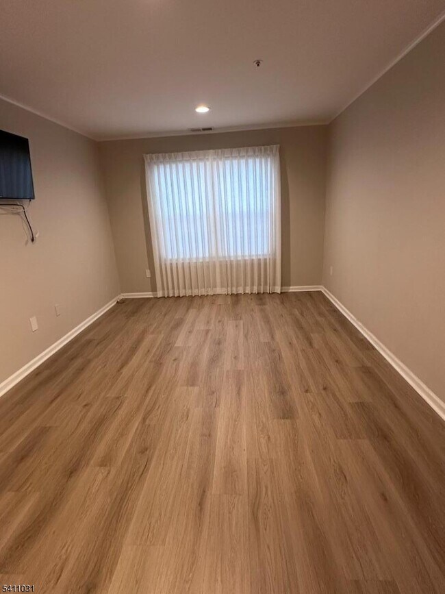 Building Photo - 4609 Tudor Dr