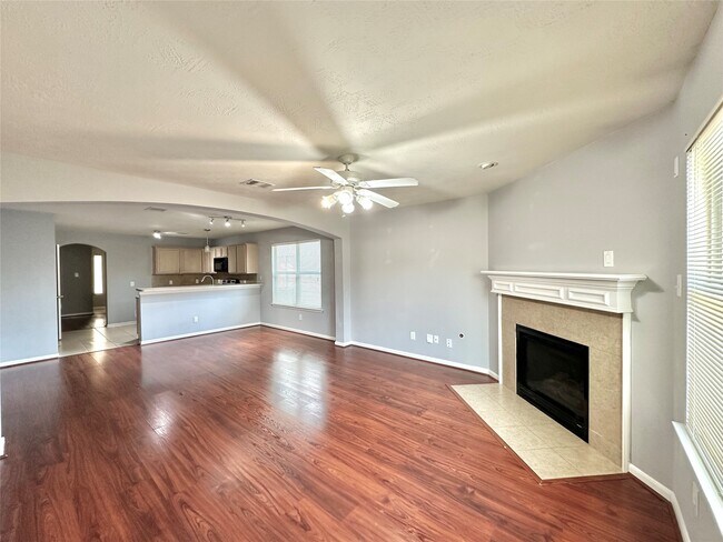 Building Photo - 19114 Yellow Thrush Dr