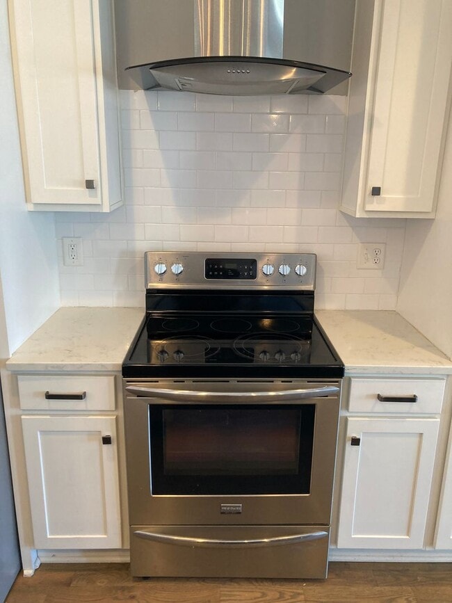 Building Photo - 1515 21st Ave N