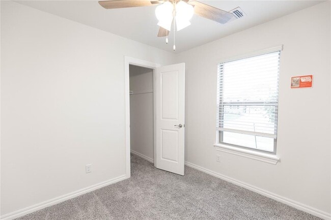 Building Photo - 8708 Poppey Pl