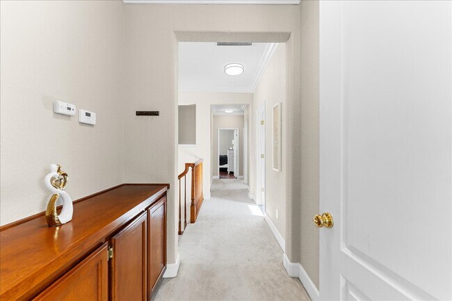 Building Photo - 39 San Tomas Dr