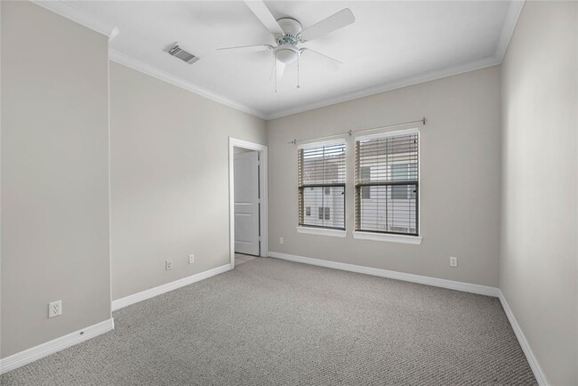 Building Photo - 3928 Blossom St