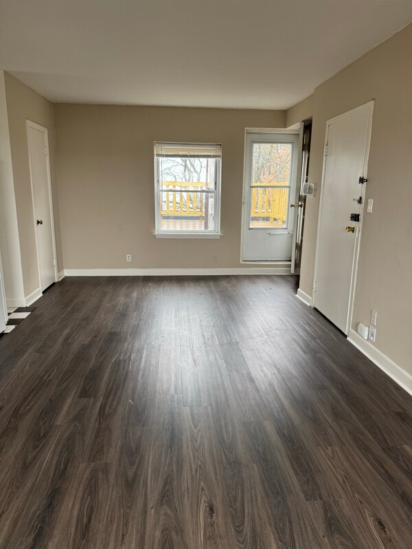 Building Photo - 1653 N Prospect Ave