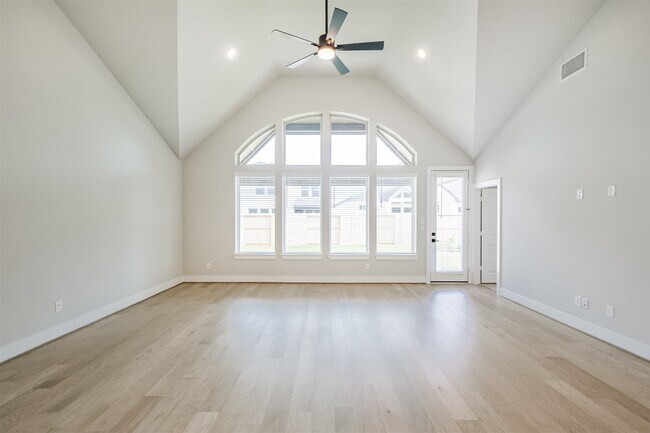 Building Photo - 31430 Warm Kindling Wy
