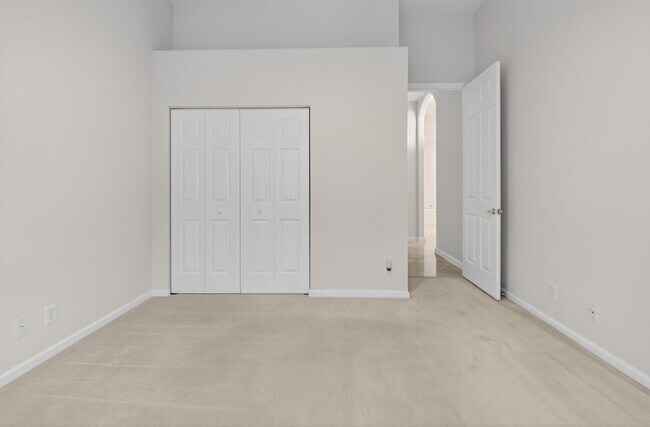 Building Photo - 7032 Vivaldi Ln