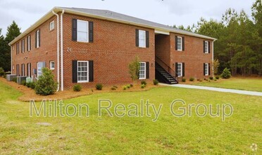 Building Photo - 74 Fantasy Ln