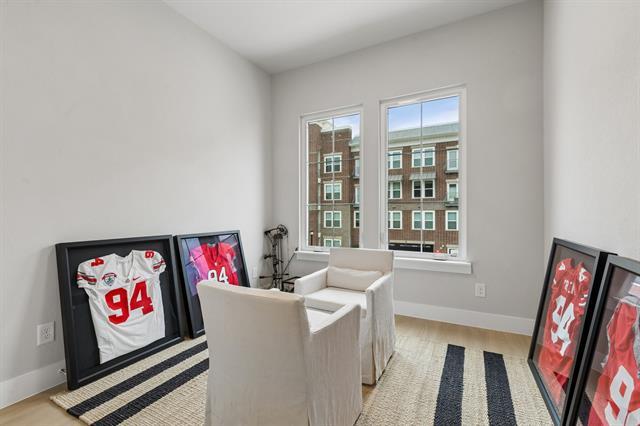 Building Photo - 4416 Burge Ave