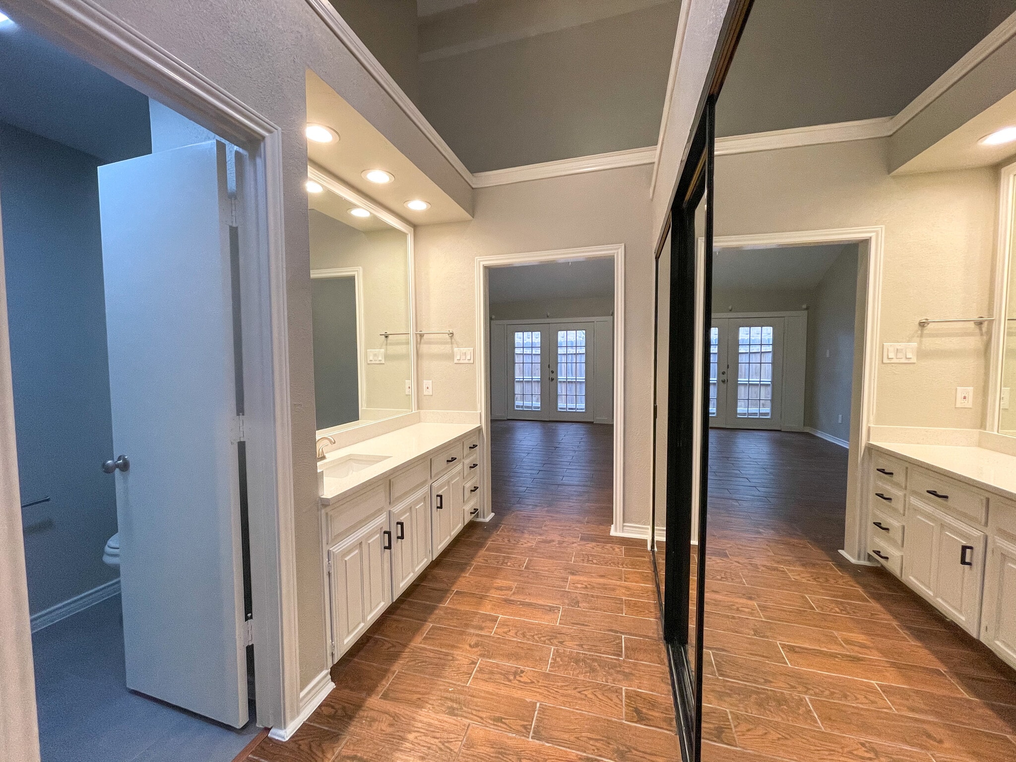 Master bathroom on suite features new quartz countertops tons of storage and closet space and vaulted ceilings with natural light from skylights above! - 812 Via Madonna