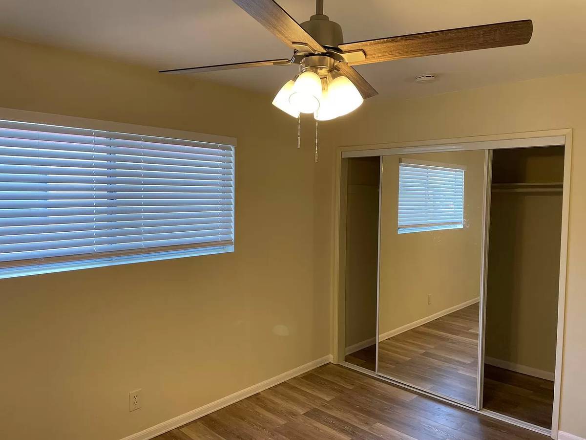 Building Photo - 2977 Mendoza Dr