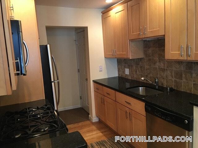 Building Photo - 66 St James St