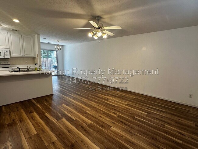 Building Photo - 2834 Florence Dr