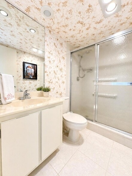 Building Photo - 4015 W Palm Aire Dr