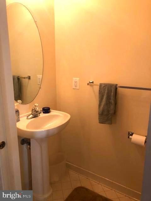 Building Photo - 21505 Trowbridge Square