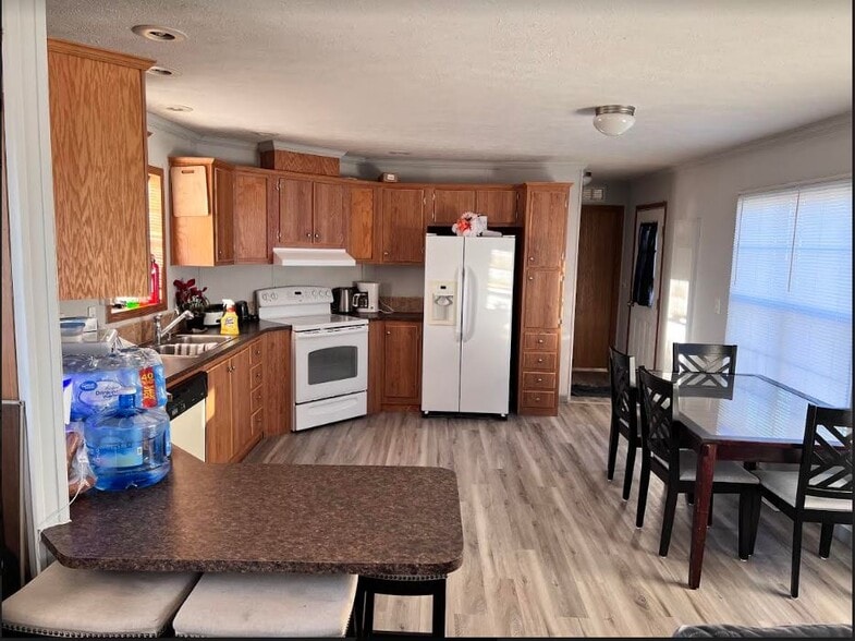 Building Photo - 200 N 28th St