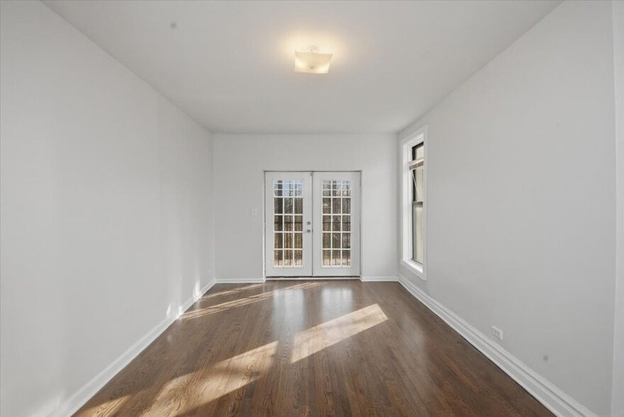 Building Photo - 6541 S Woodlawn Ave