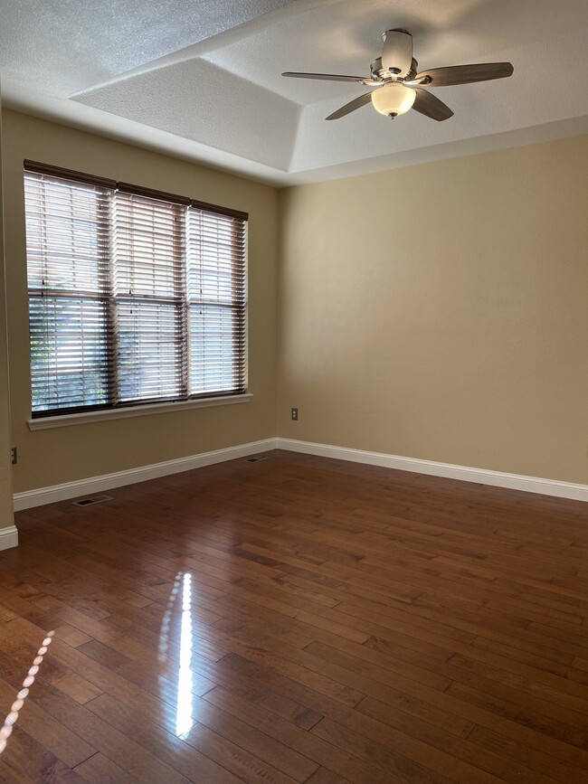 Building Photo - 9113 Kornbrust Cir