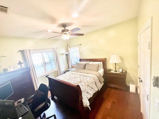 Bedroom - 6947 Jellico Ave