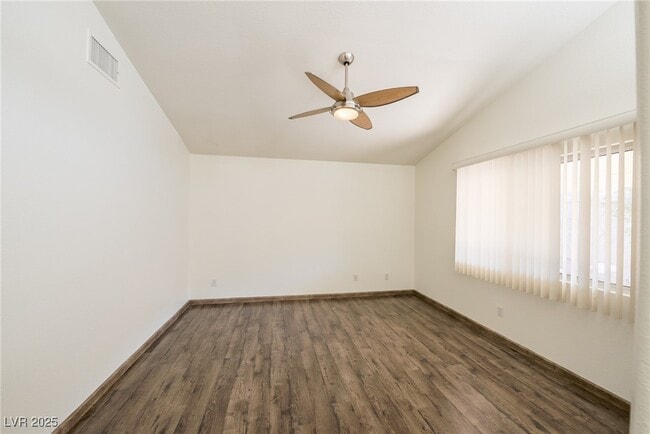 Building Photo - 682 Ladywood Ln