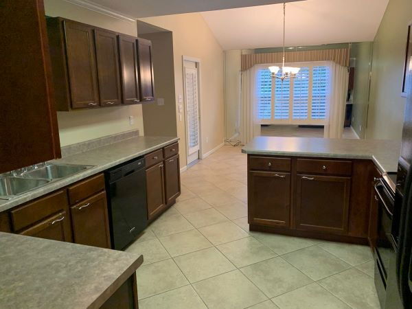 Building Photo - One level living in the Blakewood S/D
