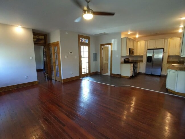 Building Photo - 3725 Cleveland Ave