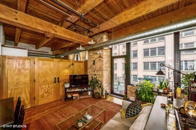 Building Photo - 625 W Jackson Blvd