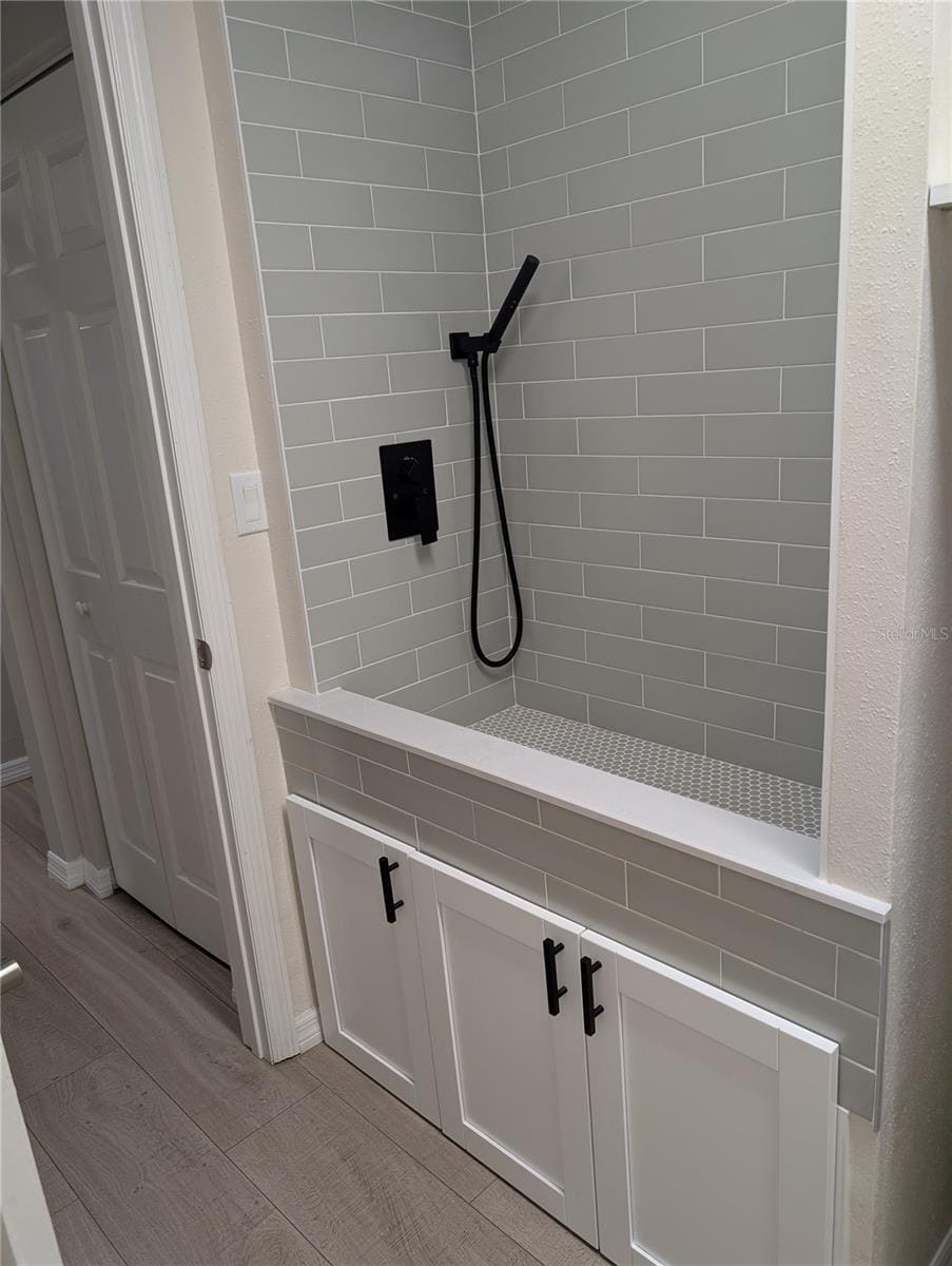 Building Photo - 2504 Gulfbreeze Cir