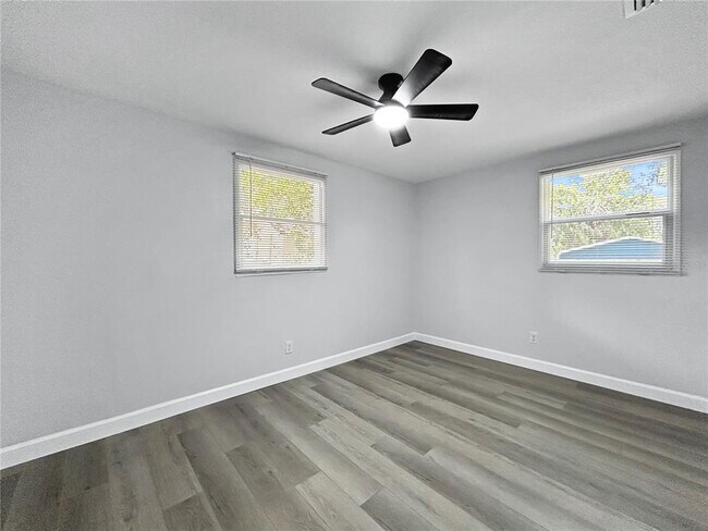 Building Photo - 3006 E Idlewild Ave