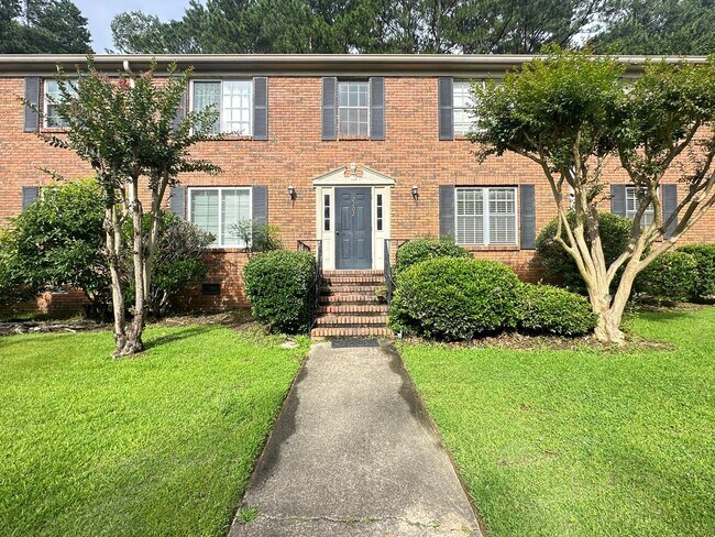 Primary Photo - Condo for rent in Vestavia Hills
