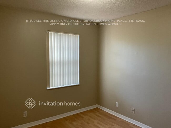 Building Photo - 1170 NW 185th Ave