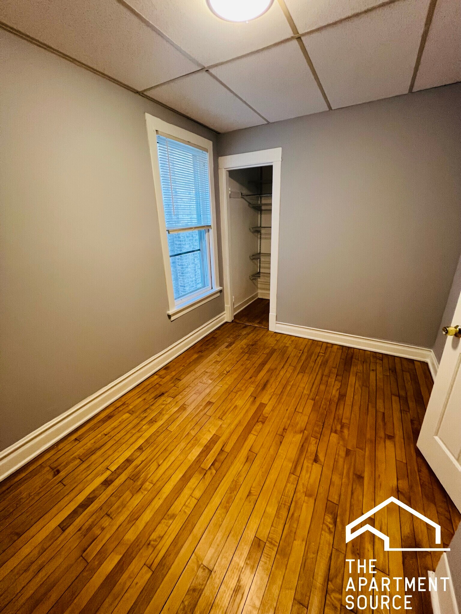 Building Photo - 5128 W Henderson St