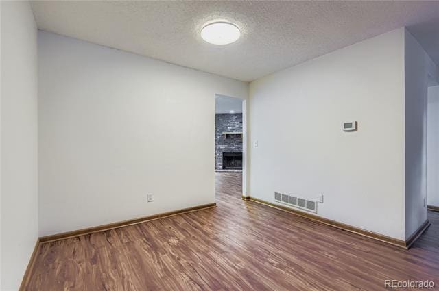 Building Photo - 7592 S Cove Cir