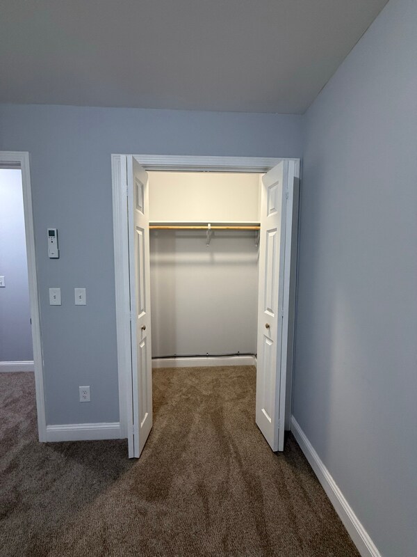 Building Photo - 8-10 Kensington Ave