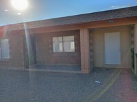 Building Photo - 2 bedroom in Eloy AZ 85131