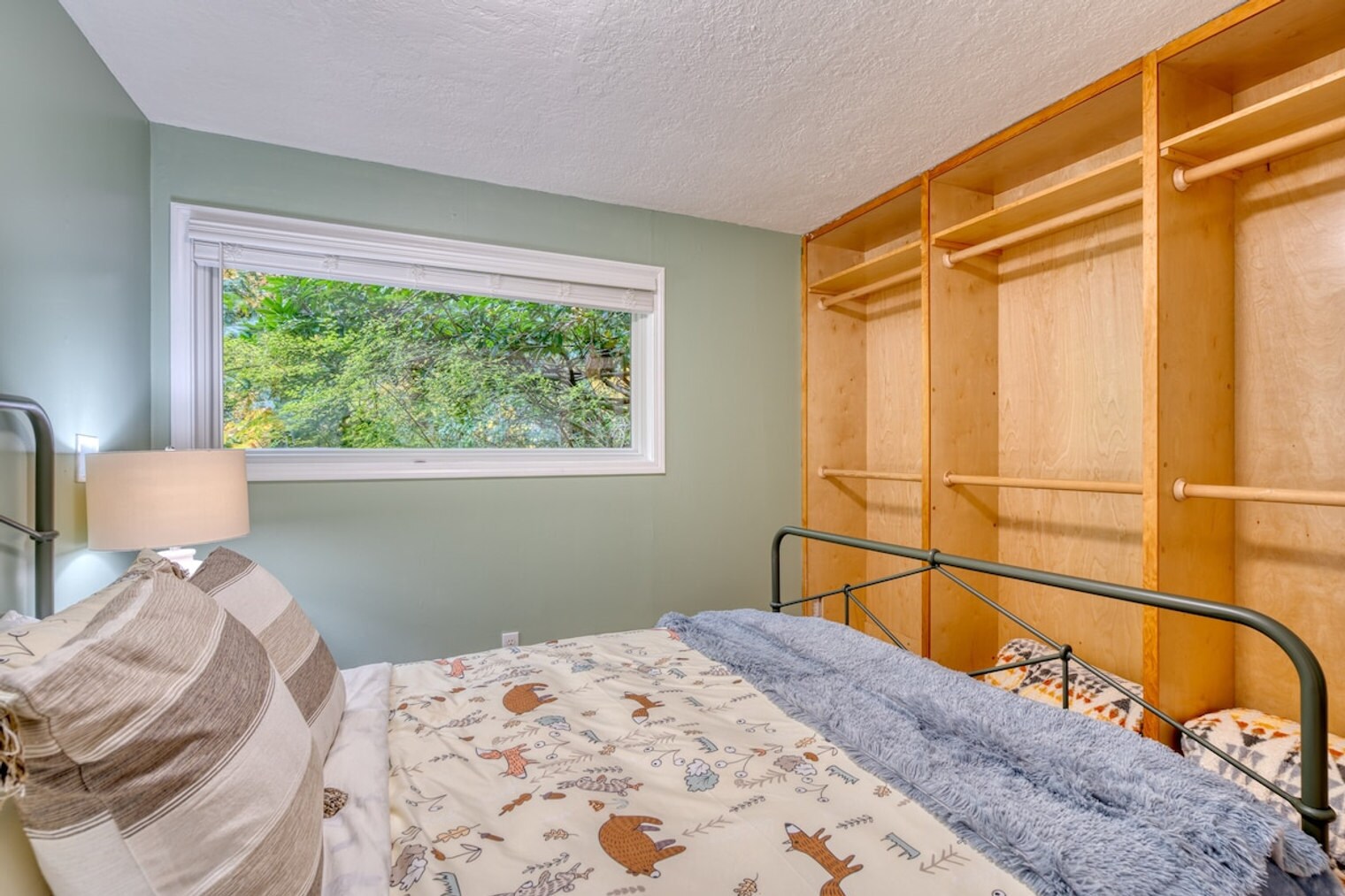 Building Photo - 69437 E Vine Maple Dr