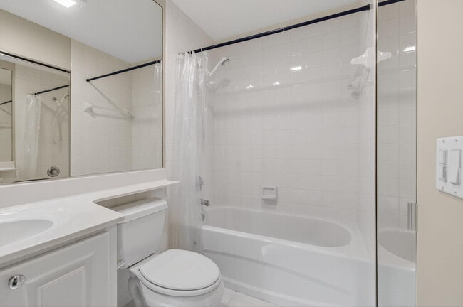 Building Photo - 8148 Montserrat Pl