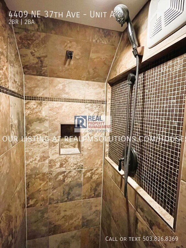 Building Photo - 4409 NE 37th Ave