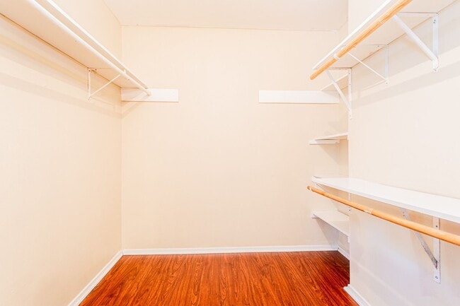 Building Photo - 3004 Pecan Springs Rd