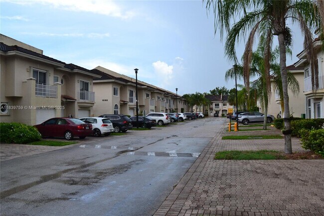 Building Photo - 10190 SW 88th St