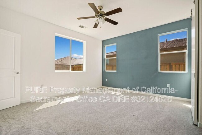 Building Photo - 273 Cask Dr