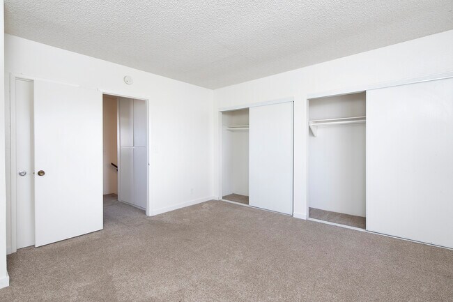 Building Photo - 2112-2114 Thomas Avenue - 2114 Unit 1-