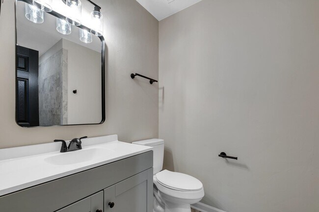 Building Photo - 1226 Hidden Pl