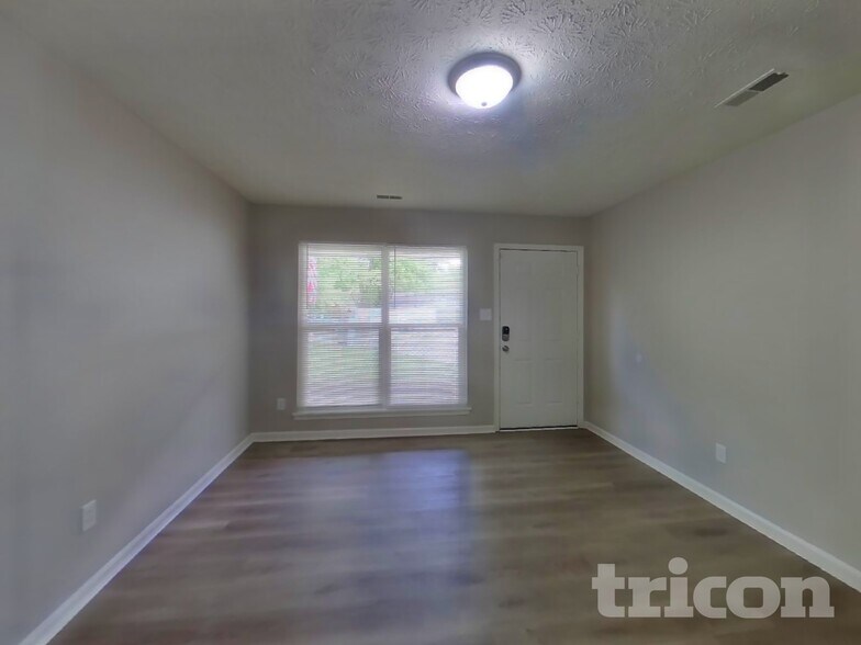 Building Photo - 3812 Cologne Ct