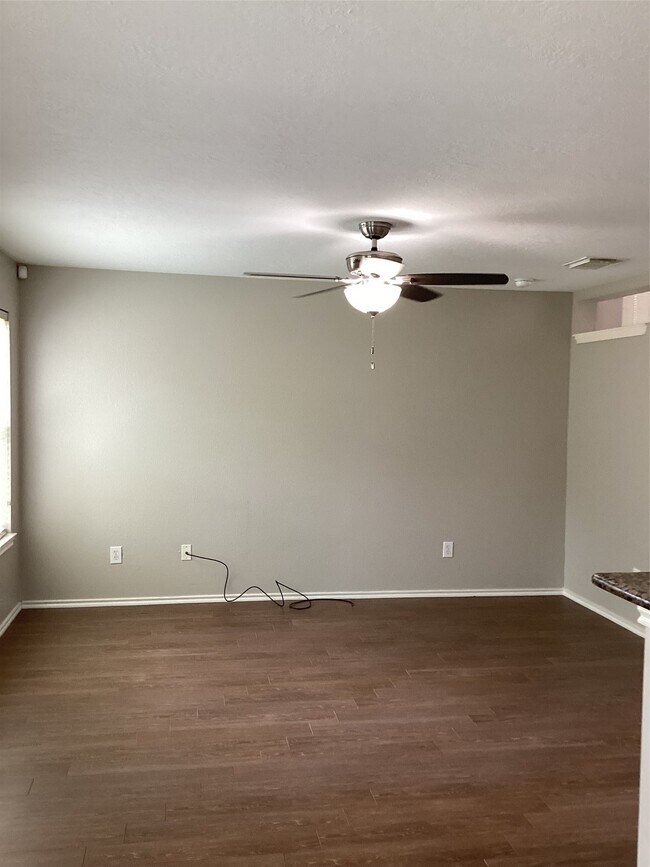 Building Photo - 46 Wineberry Pl